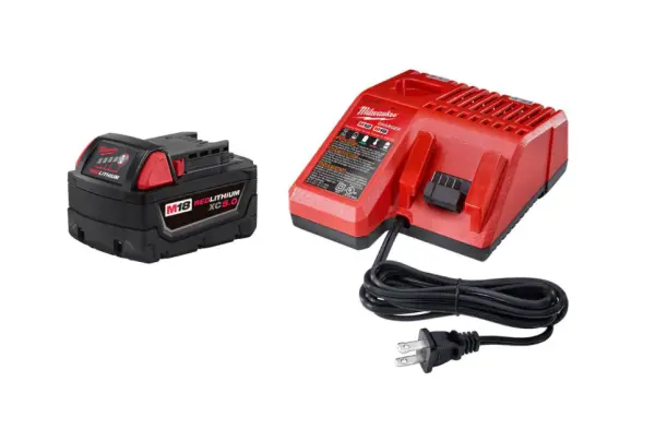 0940-20 M18 FUEL 18-Volt-Lithium-Ionen-Akku-Handsauger mit bürstenlosem Motor, 0,25 Gal., kabellos für Baustellen – inkl. 5,0-Ah-Akku und Ladegerät