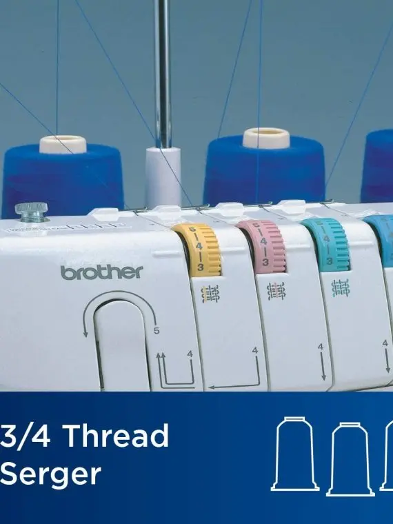 1034D Overlockmaschine von Brother – Hochleistungsgerät mit Metallrahmen, 1300 Stiche pro Minute, abnehmbarer Fadenfangschale und 3 inkludierten Nähfüßen