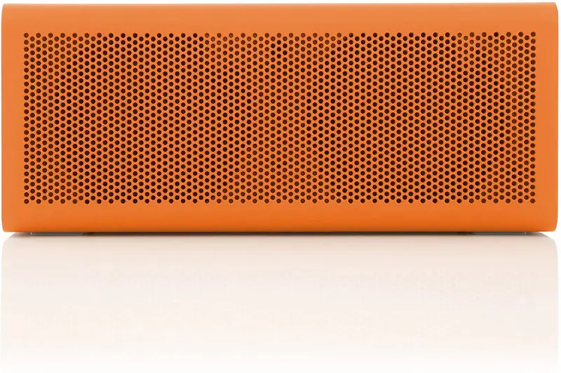 805 Tragbarer kabelloser Bluetooth-Lautsprecher [18 Stunden Wiedergabezeit] mit integrierter 4400-mAh-Powerbank