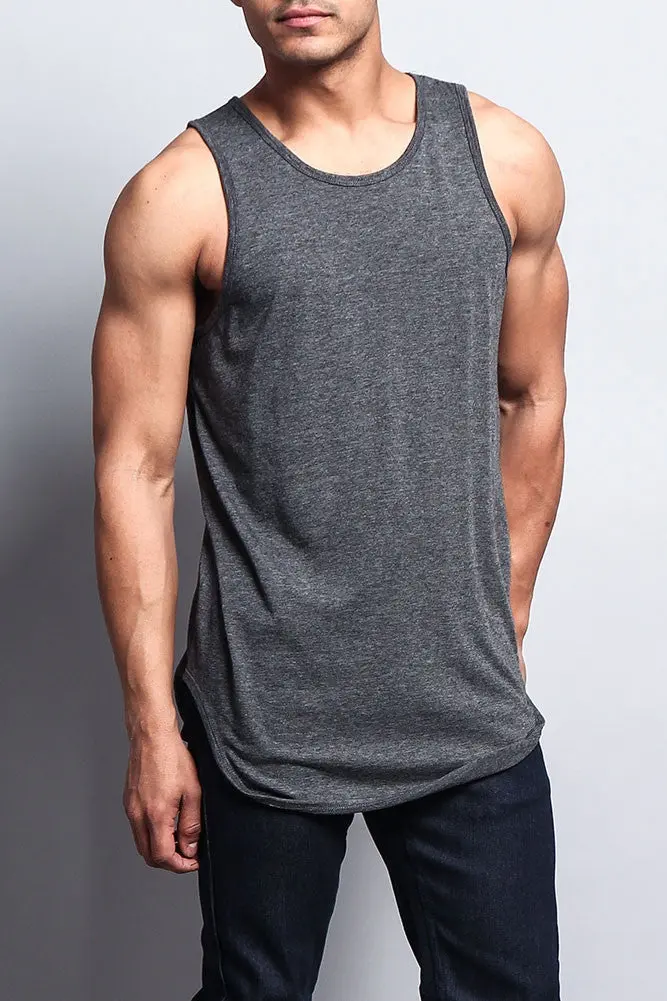 Basic-Tanktop mit langem Schnitt und gebogenem Saum