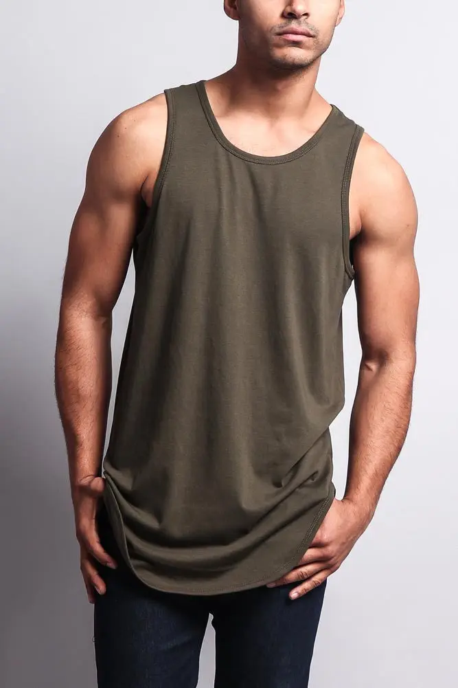 Basic-Tanktop mit langem Schnitt und gebogenem Saum