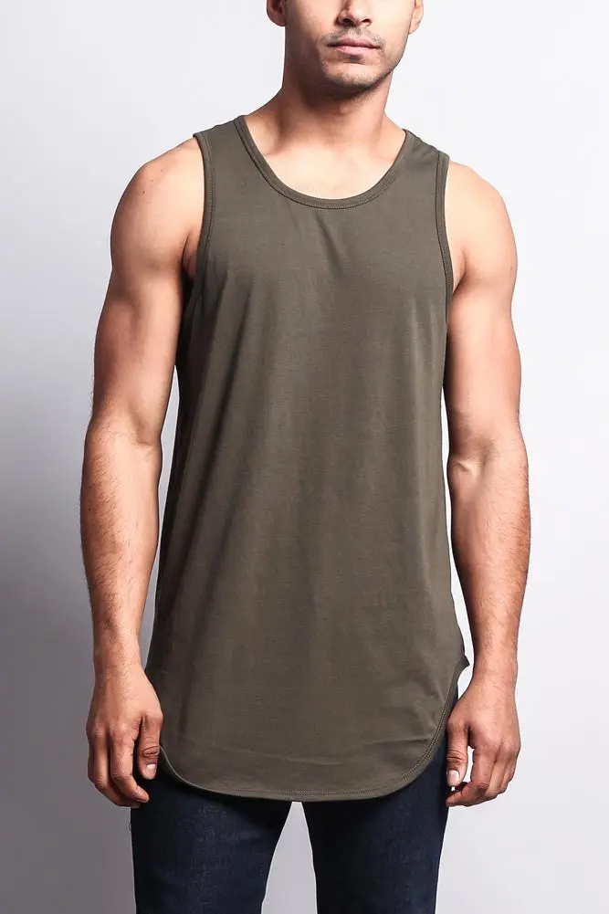 Basic-Tanktop mit langem Schnitt und gebogenem Saum