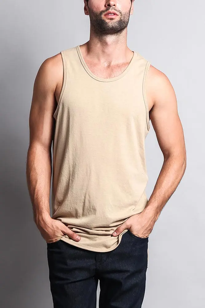 Basic-Tanktop mit langem Schnitt und gebogenem Saum