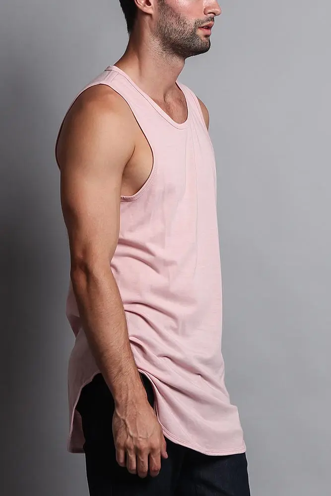 Basic-Tanktop mit langem Schnitt und gebogenem Saum