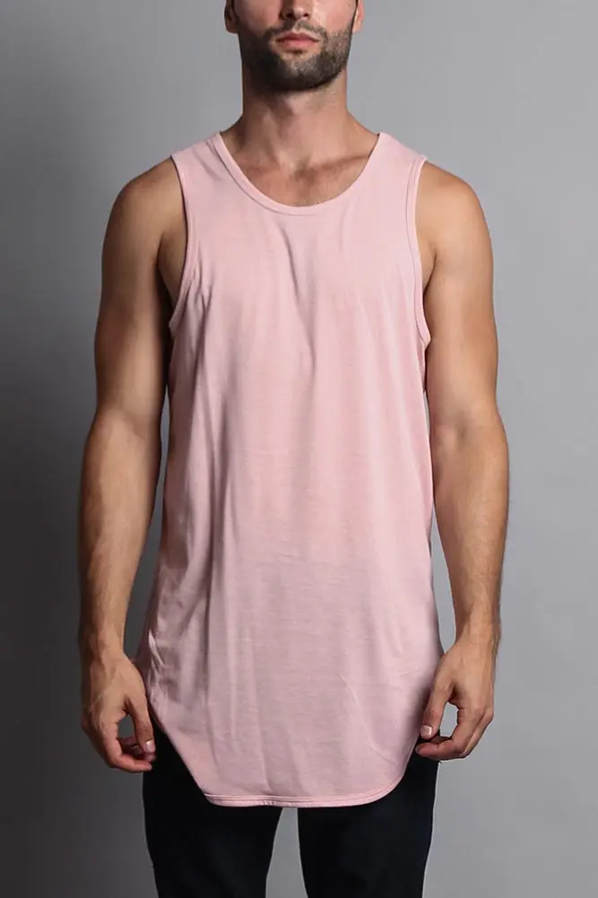 Basic-Tanktop mit langem Schnitt und gebogenem Saum