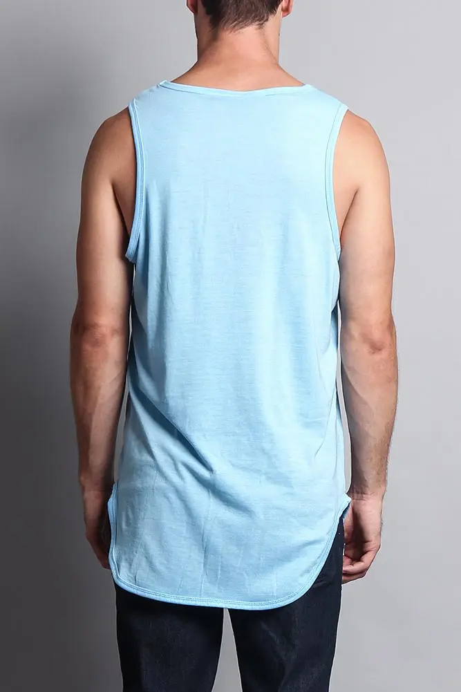Basic-Tanktop mit langem Schnitt und gebogenem Saum