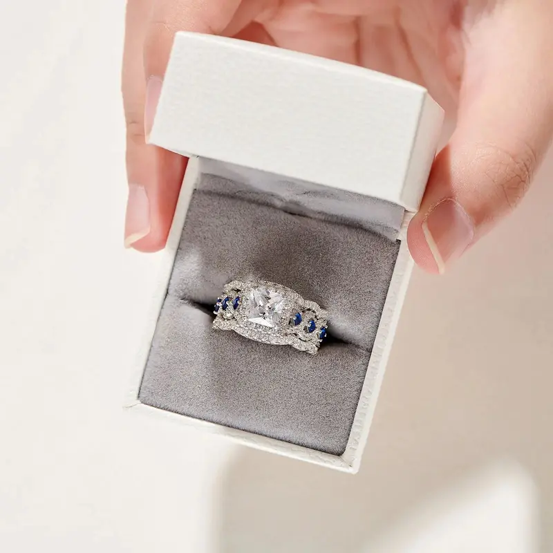 Damenring mit 2,6 ct Prinzessin-Schliff-Zirkonia (Qualität 5A)