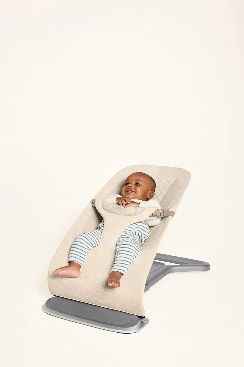 Ergobaby 3-in-1 Evolve Babyschaukel, ergonomische Babywippe für Neugeborene ab Geburt bis zum Kleinkindalter, mit Neugeboreneneinsatz (2,5 kg – 13,2 kg), Creme