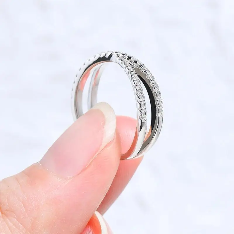 Ewigkeits-Ring mit Kreuzungsdesign