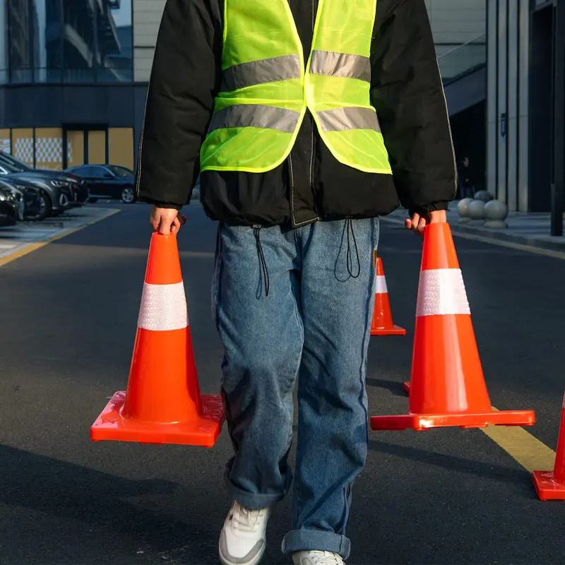 Goplus 12er-Pack Verkehrskegel aus PVC 2