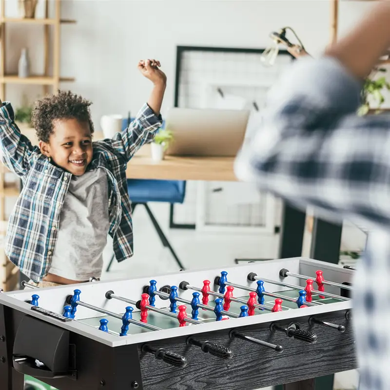 Goplus Foosballtisch, 122 cm, Holz-Spieltisch für Fußballspiele mit 2 Fußbällen und 2 Getränkehaltern 2