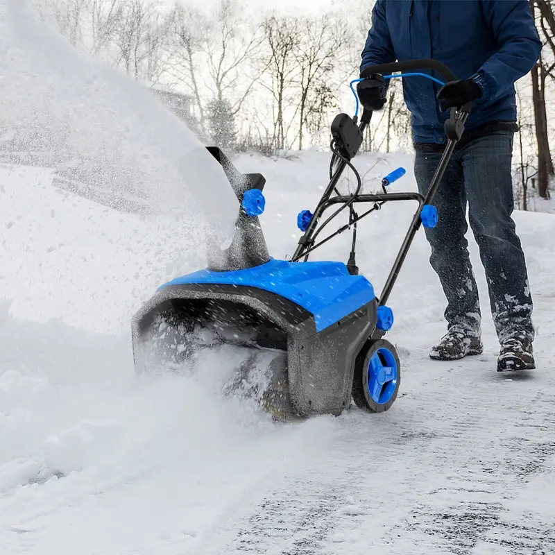 Goplus Schneefräse, elektrische Schneeschaufel mit 120 V und 15 A, 180° drehbarem Auswurfschacht und klappbarem Griff für Hof und Einfahrt 2