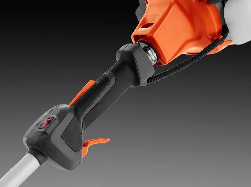 Husqvarna 970545001 330LK, 28-cc, 2-Takt, 20-Zoll-Geradwellen-Gas-Fadenmäher mit Anbaugeräte- und Kantenmähfunktion 2