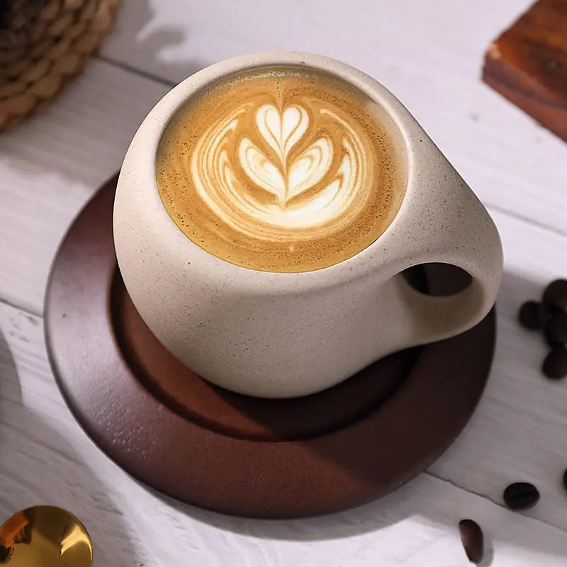 Kovat Wabi-Sabi-Keramik-Kaffeetassenset mit natürlichem Holzuntersetzer und goldfarbenem Löffel – 220 ml matte, gesprenkelte Espressotasse für Cappuccino