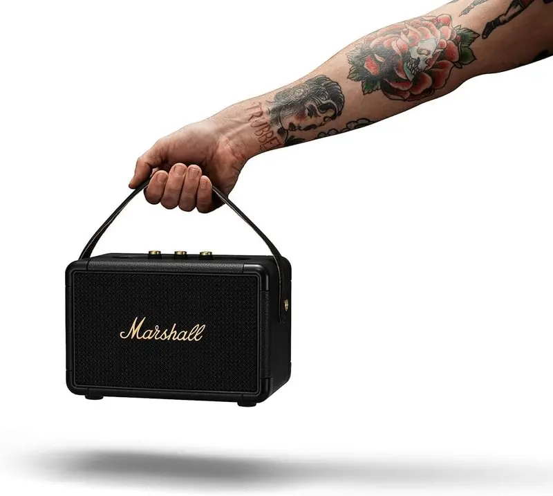 Marshall Kilburn II Bluetooth-Tragbarer wasserabweisender Lautsprecher, kabellos – Schwarz und Messing