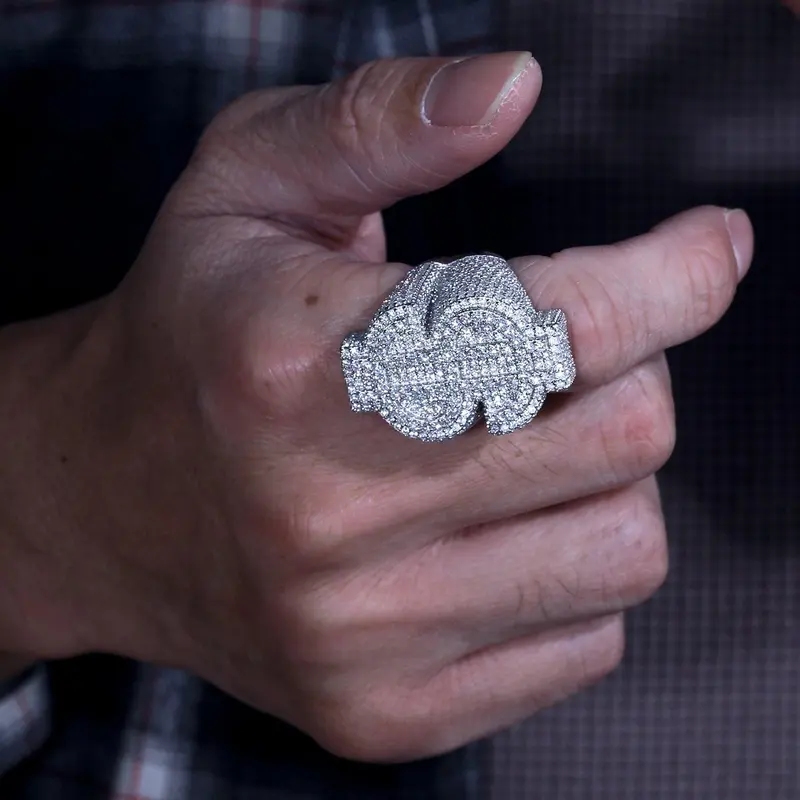 Moderner Iced-Dollar-Ring