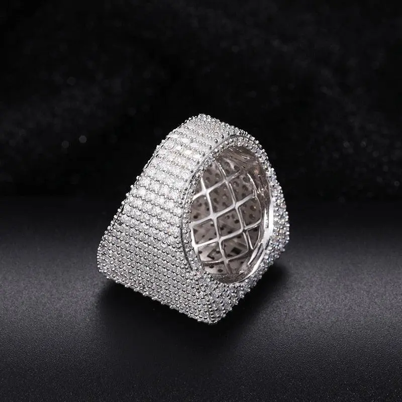 Moissanit-„Iced Pave“-Ring