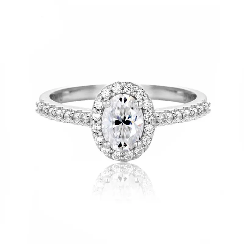 Ovaler Halo-Ring