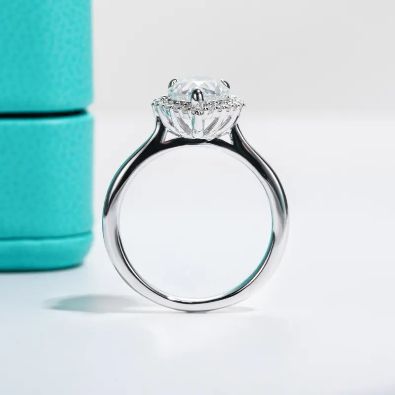 Pear-Cut-Halo-Ring