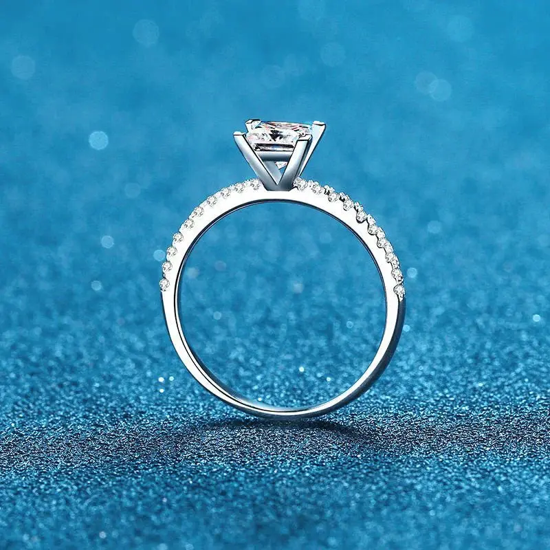 Prinzessin-Schliff-Moissanit-Ring