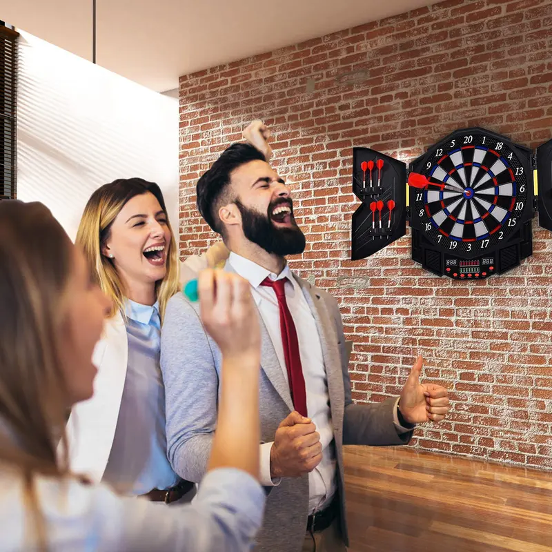 Professionelles elektronisches Dartboard im Schrank mit LED-Anzeige 2